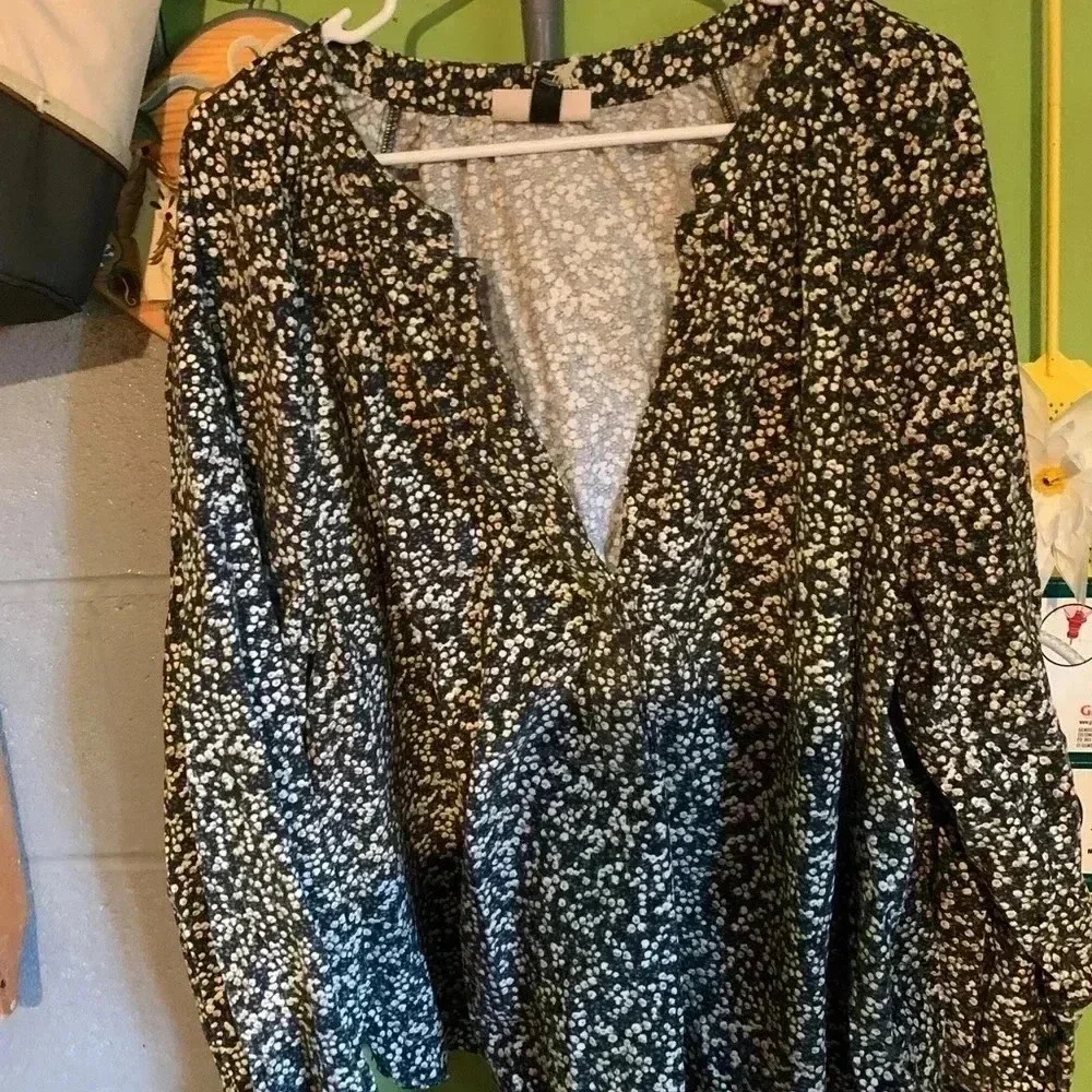 โSOLDโNWT Universal Threads Womens Top Size 2X - Picture 1 of 6